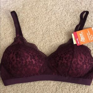 34b wire free lace bra
